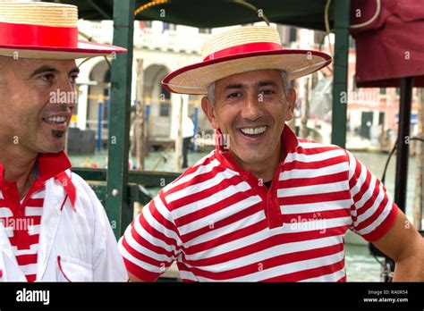 Gondolier costume hi-res stock photography and images - Alamy