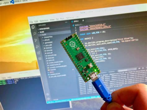 How to blink an LED with Raspberry Pi Pico in C - Raspberry Pi