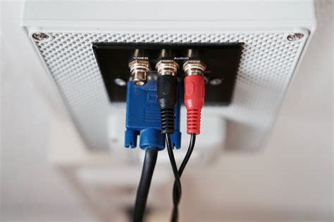 How to Terminate a Twisted-Pair Cable with an RJ-45 Plug – Securing The ...