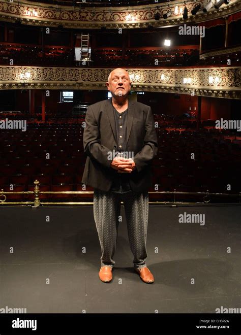 Steven berkoff theatre hi-res stock photography and images - Alamy