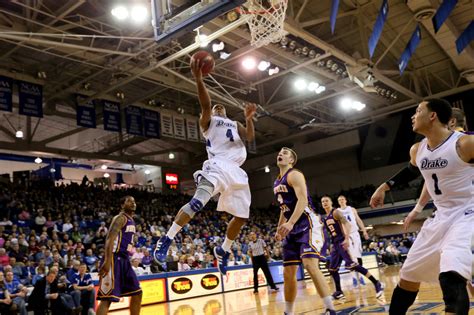 Drake men’s basketball delivers thrilling Knapp Center moments - Drake ...