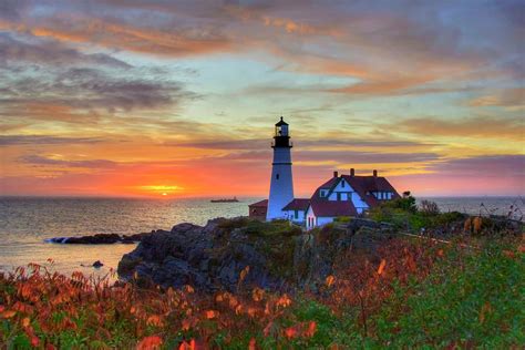 Portland Head Lighthouse Sunrise Photograph by Joann Vitali - Pixels