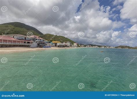 Saint Martin Beach editorial stock image. Image of reservednthis - 69739024