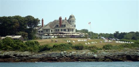 Where to Stay in Newport, RI | Hotels on the Beach - New England Today