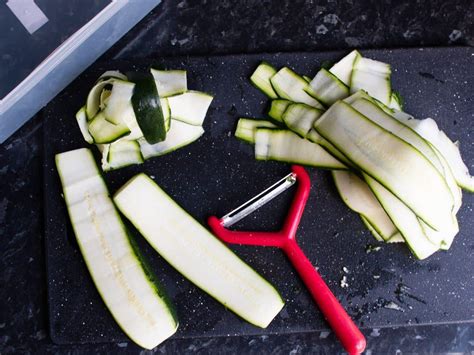 Grilled courgette salad | K33 Kitchen - Delicious plant-based vegan recipes