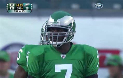 Vick Is Back: Michael Vick's Impressive Highlights From The Eagles ...