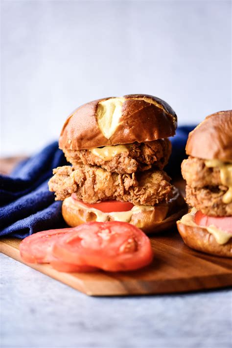 Spicy Cajun Crispy Chicken Sandwich | Dude That Cookz