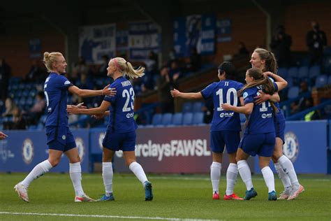 Fans react as Chelsea women make their first Champions League final