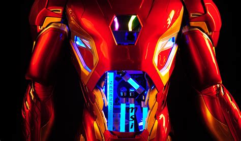 This Custom Made PC Sits Inside a Life-size Iron Man Armor