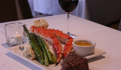 Top Chicago Seafood Restaurants - Catch 35 Seafood Restaurant