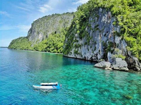 Ora Beach: Most Stunning Beach in Maluku - Wisata Diary