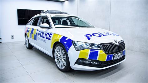 Up close and personal with the new Skoda NZ Police car - NZ Autocar