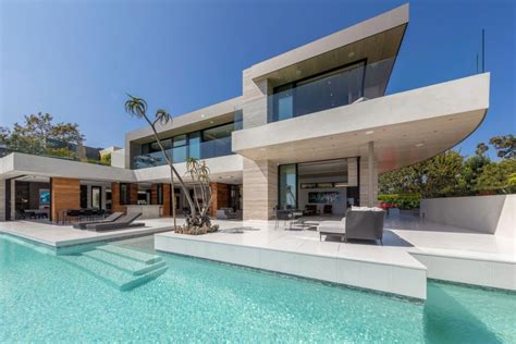 Good Beverly Hills Modern House, You Need!