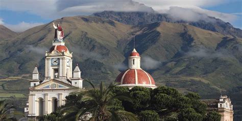 Cotacachi, Ecuador - Tourist places. Where to go. What to do - PlanetAndes