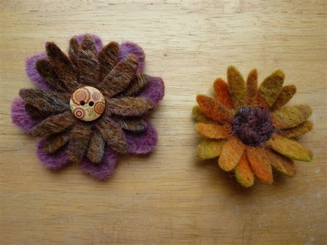 woollycrafts: Needle Felted Flowers