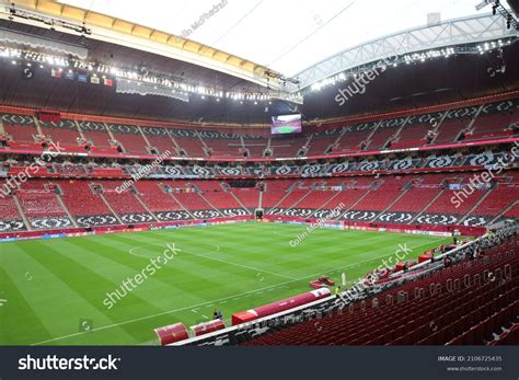 1 Al Bayt Stadium Inside Images, Stock Photos, 3D objects, & Vectors ...