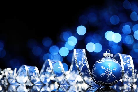 Blue and silver bauble, Christmas, Christmas ornaments HD wallpaper ...