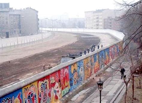 Forum ~ Berlin Wall in Cold War's Era [Images Gallery] ~ FusoElektronique