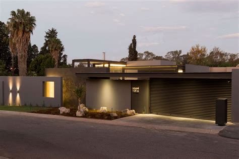 Single Story Modern House Design House Sar by Nico van der Meulen ...