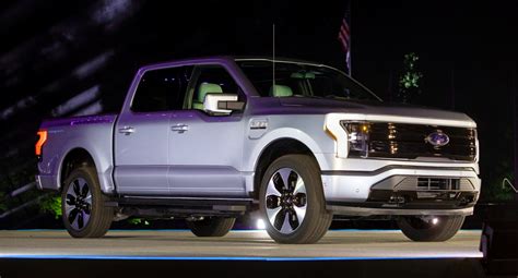 Here's What a Fully Loaded 2022 Ford F-150 Lightning Platinum Gets You