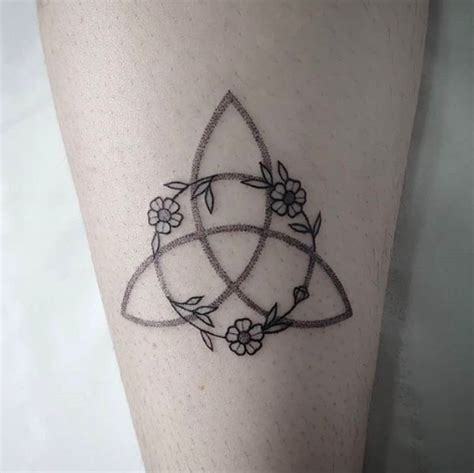 Awesome Irish Tattoos To Celebrate Your Celtic Heritage - Tattoo Stylist