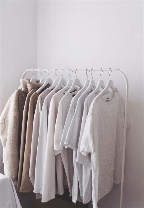 How To Brighten White Clothes: 7 Effective Methods