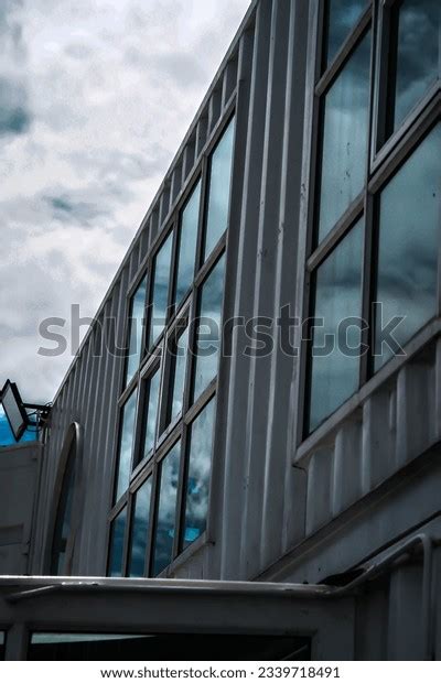 6 Really Old Office Building Images, Stock Photos & Vectors | Shutterstock