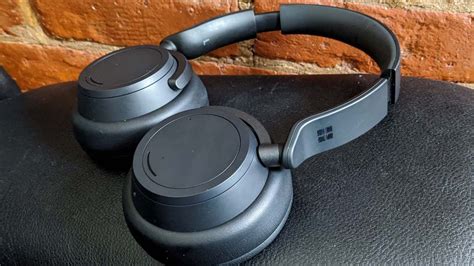 Microsoft Surface Headphones 2 review | Laptop Mag