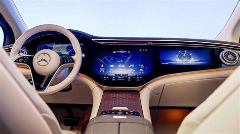 Mercedes EQS SUV (2023) 7-Seater Luxury Interior