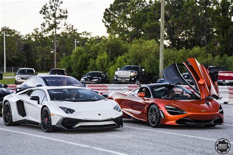 Mclaren 720s and Lamborghini Aventador SV at the track : Autos