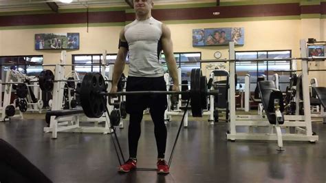 9 Powerful Trap Bar Deadlifts for Mass You Should Try