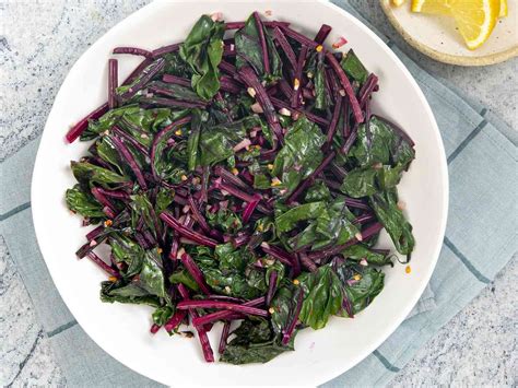 How To Cook Beets Leaves - Recipes.net