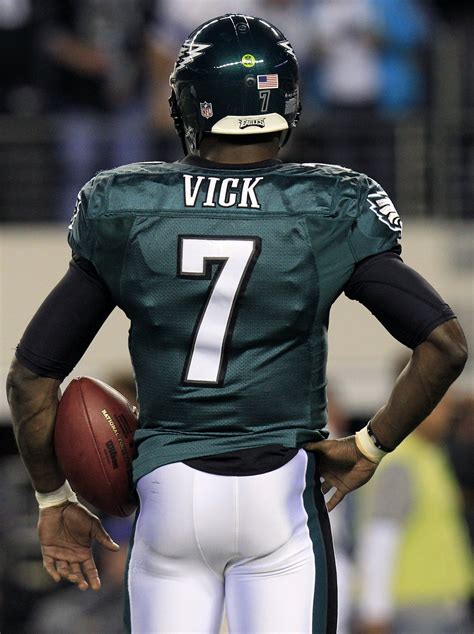 Why benching Mike Vick won't fix the Philadelphia Eagles