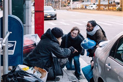 Tips for Helping New Yorkers Facing Homelessness | The Bowery Mission