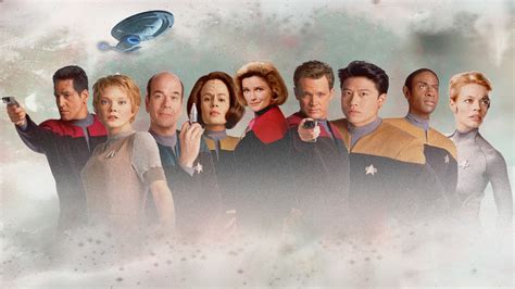 Crew of the USS Voyager by lofty1985 on DeviantArt