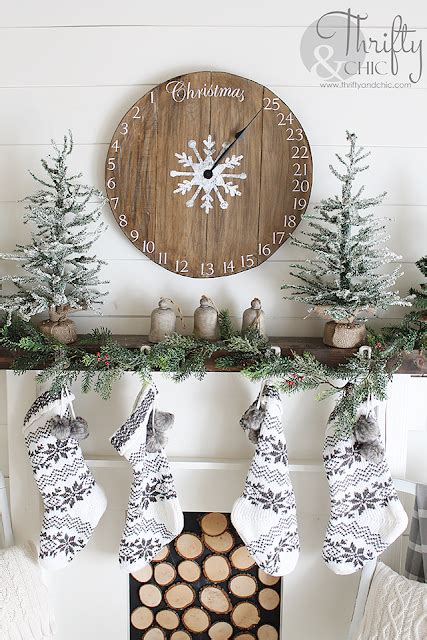 52 Best Christmas Mantel Ideas - Festive Holiday Mantel Decor