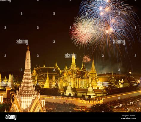 Grand Palace (Wat Phra Kaeo) / Fireworks / Night View, Bangkok ...