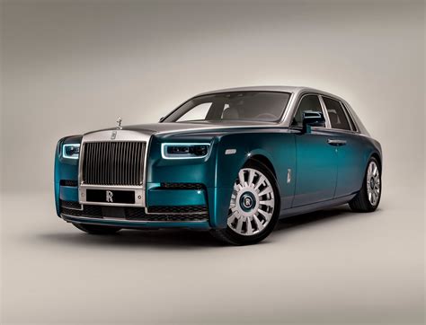 2023 Rolls-Royce Phantom Facelift Spied With Minor Visual Changes ...