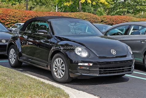 Spyshots: All-New 2014 VW Beetle Cabriolet - autoevolution