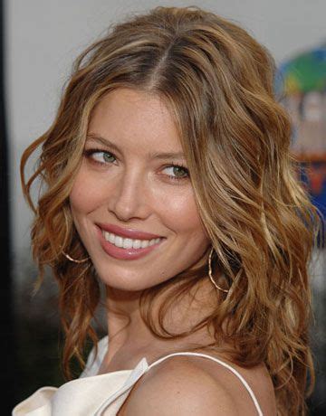 Jessica Biel Hair - Pictures of Jessica Biel Hairstyles