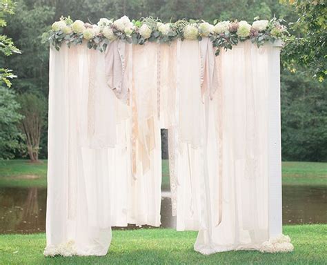 Breathtaking Bohemian Outdoor Wedding Altar | AllFreeDIYWeddings.com