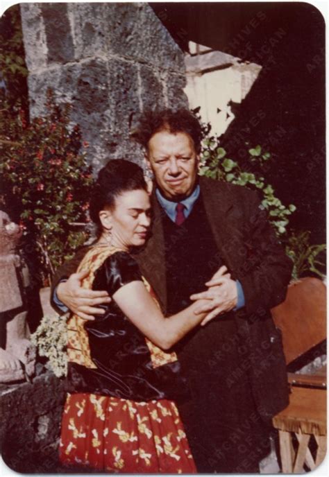 40 of the Sweetest Candid Photographs of Frida Kahlo and Diego Rivera ...