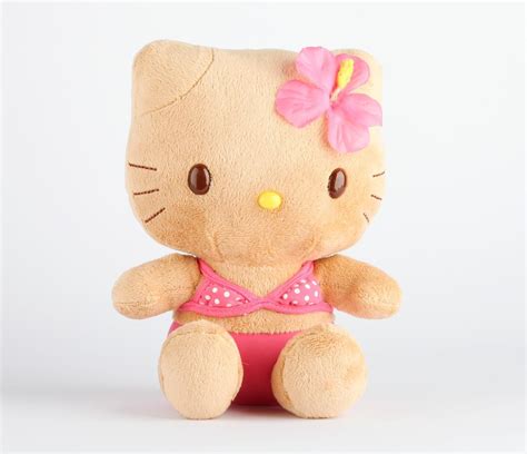 Hello Kitty 8 Plush: Suntan $17.50 I don't normally like plush dolls ...