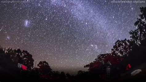 Watch this stunning time-lapse of Australia's starry night sky - 6abc ...