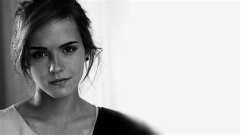 Emma Watson Black And White Background wallpaper | other | Wallpaper Better