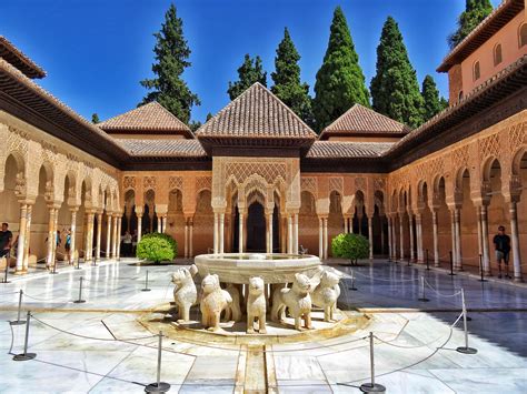 Visit the Alhambra, jewel of Granada - WORLD WANDERISTA