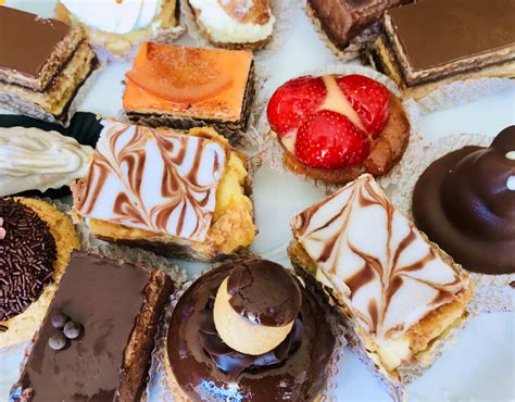 32 Amazing French Desserts to try in France