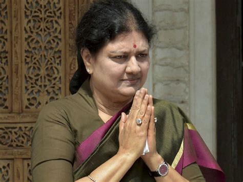 Sasikala gave 2 Cr to Karnataka prison officials for VIP treatment ...