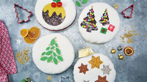 Christmas Cake Decorations Using Fondant Icing | Shelly Lighting