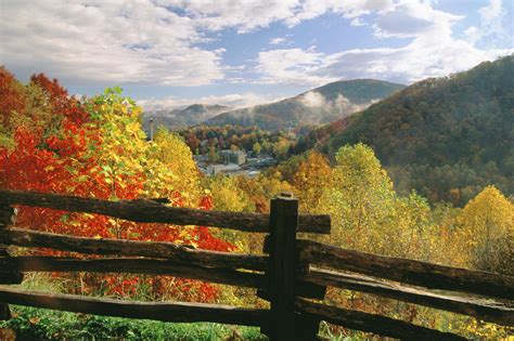 Fall Colors In Gatlinburg 2025 - Erma Alexandrina